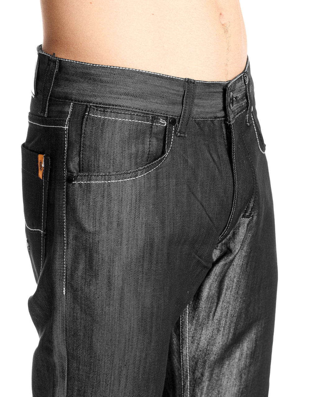 Jeans effetto metallico