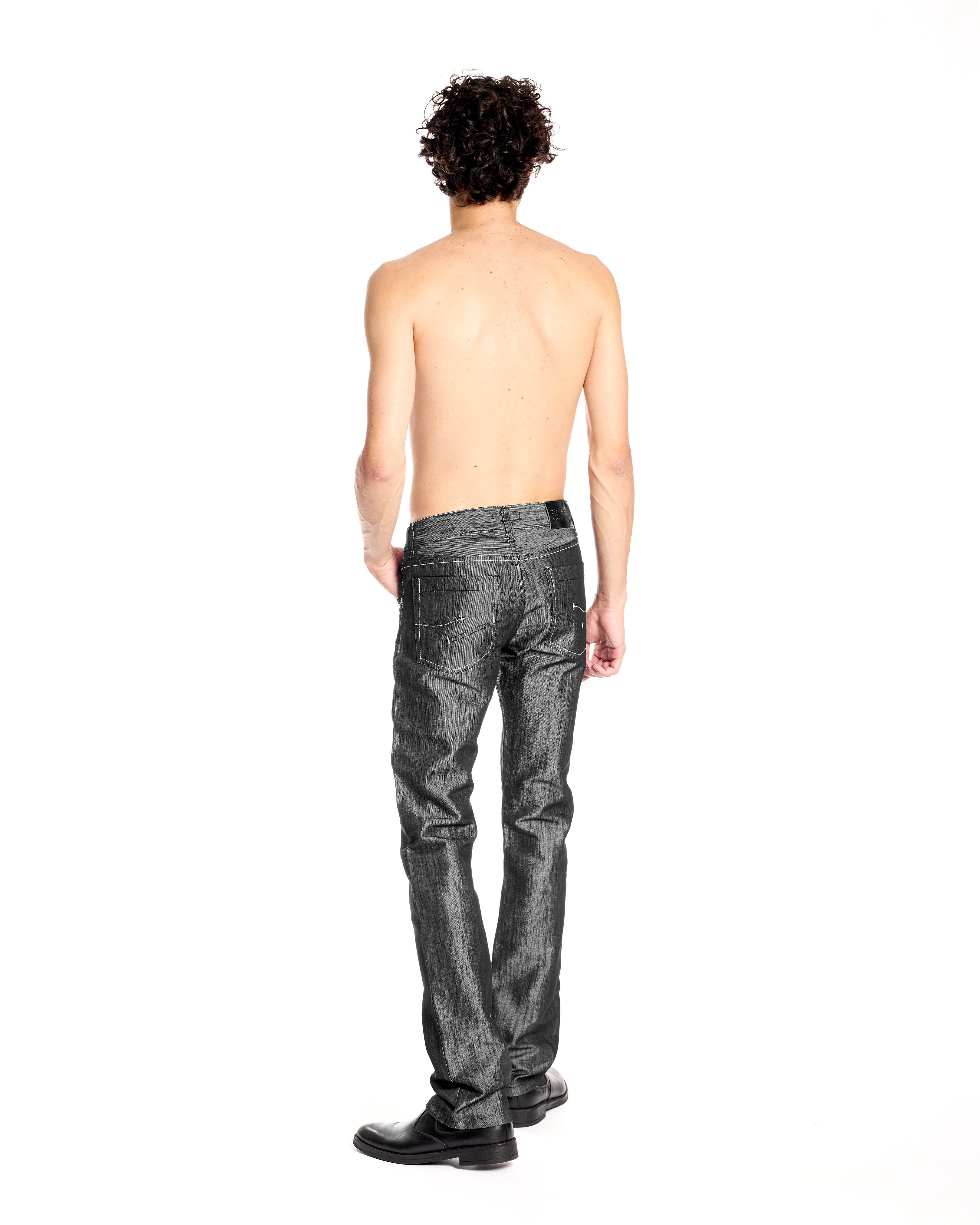 Jeans effetto metallico