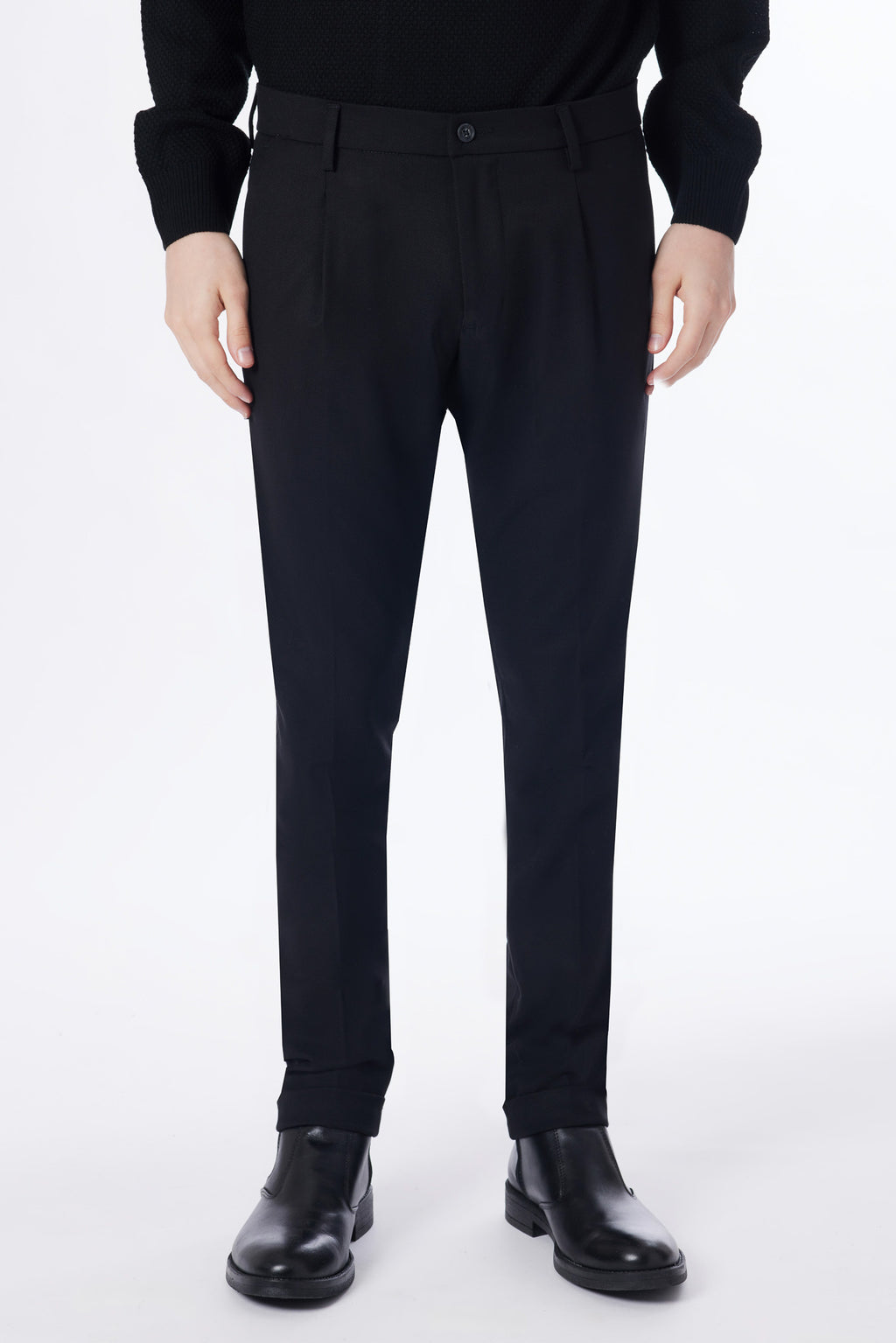 Pantalone elegante con una pence