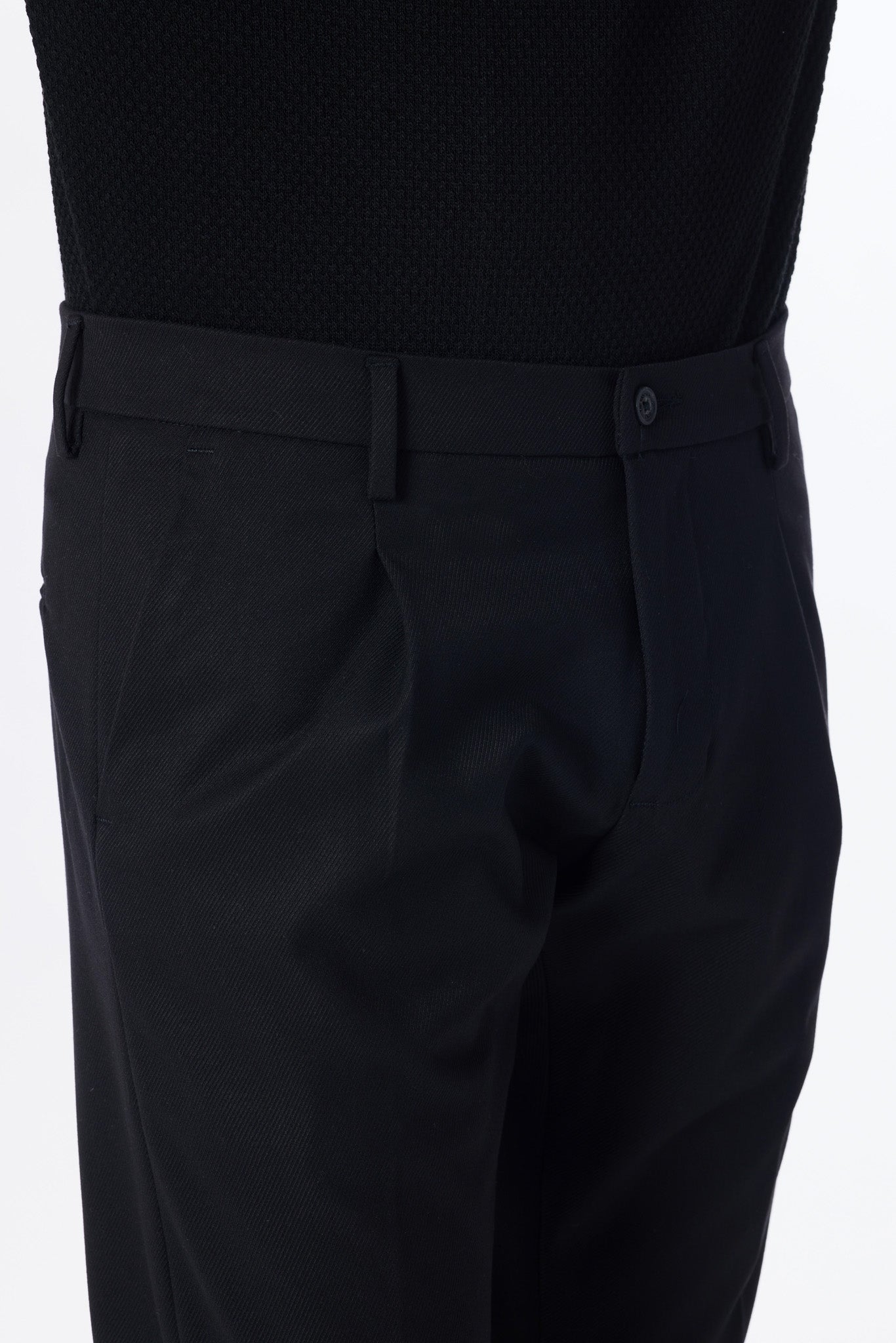 Pantalone elegante con una pence